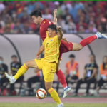 “东南亚男足决赛” 泰国 0：1不敌越南 痛失金牌！越南球迷：我们是东盟之王！