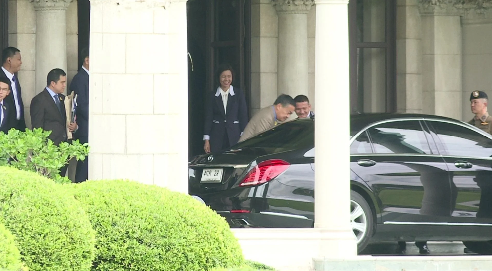 泰国总理瑟塔新座驾：梅赛德斯-奔驰S600防弹专用车已配备！